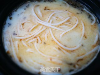 云南砂锅米线的做法步骤：15