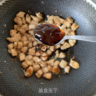 辣椒炒鸡丁的做法步骤：3