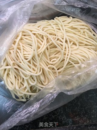 牛腩捞面的做法步骤：3