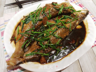 红烧南美黄花鱼的做法步骤：9