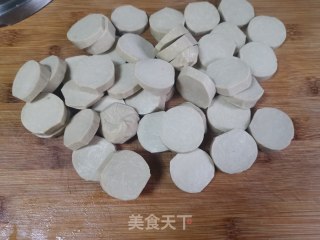 香菇木耳烧素鸡的做法步骤：2