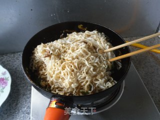 时蔬炒面的做法步骤：11