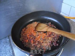 四色丁炒饭的做法步骤：4