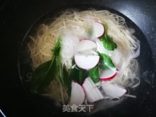 萝卜菜芯牛肉面的做法步骤：6