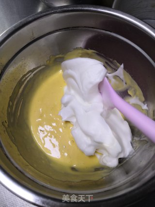 草莓酸奶戚风蛋糕的做法步骤：9