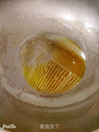 西红柿焖大虾的做法步骤：2