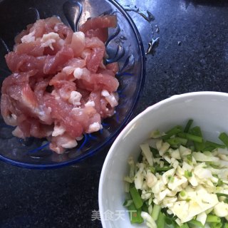 杏鲍菇肉丝拌面的做法步骤：4