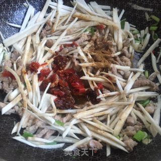 杏鲍菇肉丝拌面的做法步骤：6
