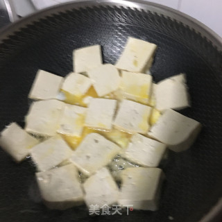 腊肠炒豆腐的做法步骤：5