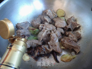 牛肉炖莲藕的做法步骤：5