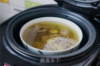 冬虫夏草蒸鸭汤的做法步骤：8