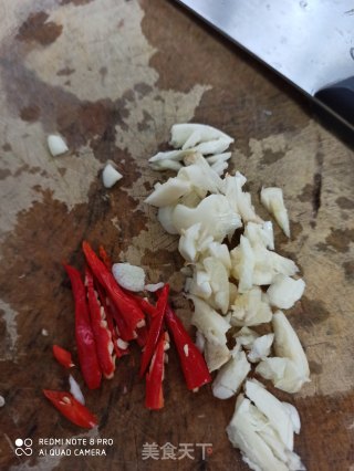 炝拌酸辣白菜丝的做法步骤：3