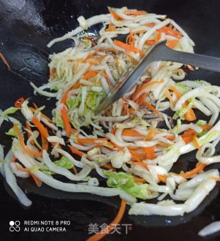 炝拌酸辣白菜丝的做法步骤：8