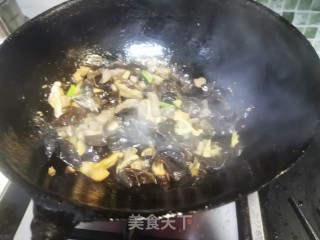 肉丝白菜热汤面的做法步骤：6