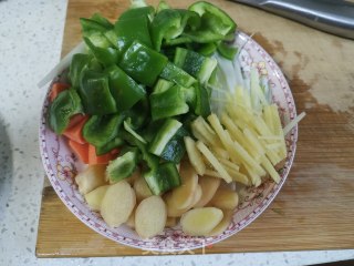 黑椒牛肉粒的做法步骤：4