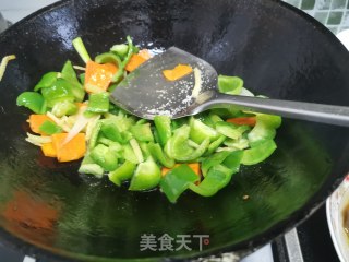 黑椒牛肉粒的做法步骤：7