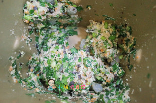 12个月以上辅食香煎三鲜饺子的做法步骤：8