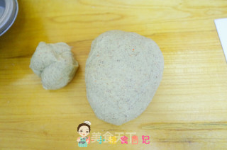 12个月以上辅食小熊汉堡的做法步骤：2