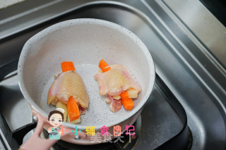 10个月以上辅食土豆无骨鸡翅面条套餐的做法步骤：5
