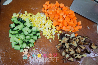 12个月以上辅食鸡胸肉杂蔬丁套餐的做法步骤：4