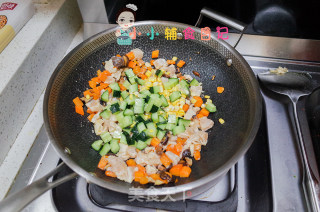 12个月以上辅食鸡胸肉杂蔬丁套餐的做法步骤：9