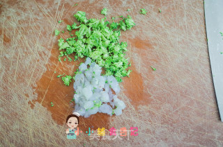 7个月以上虾仁蛋花粒粒面的做法步骤：2