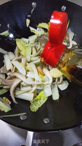 砂锅烩菜的做法步骤：4