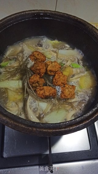 砂锅烩菜的做法步骤：7