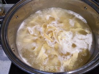 火锅羊肉面的做法步骤：3