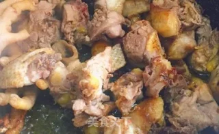 皮伤寒炖母鸡汤的做法步骤：2