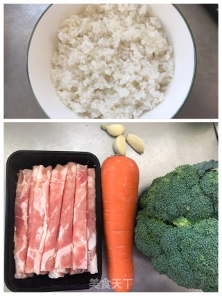 西兰花肥牛饭的做法步骤：1