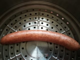 蒸黑胡椒肉肠的做法步骤：3