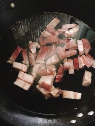笋干红烧肉的做法步骤：4
