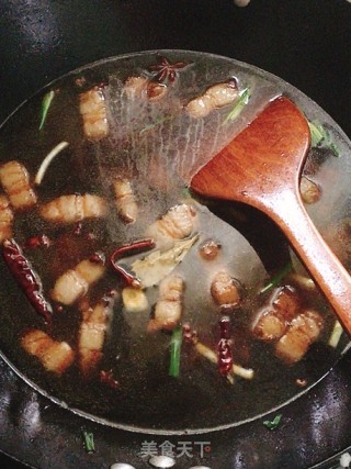 笋干红烧肉的做法步骤：8