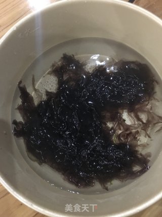 紫菜蛋花汤的做法步骤：3