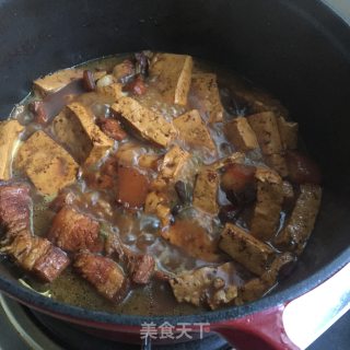 红烧肉炖豆腐的做法步骤：9