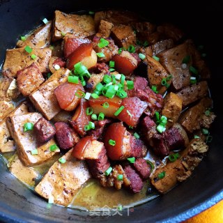 红烧肉炖豆腐的做法步骤：10