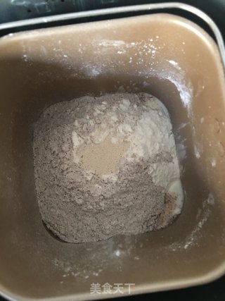 中种全麦吐司的做法步骤：1
