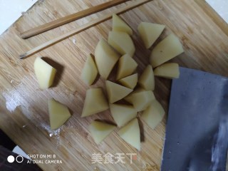 清炖鸡肉的做法步骤：3