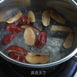 桂圆红枣荷包蛋的做法步骤：3