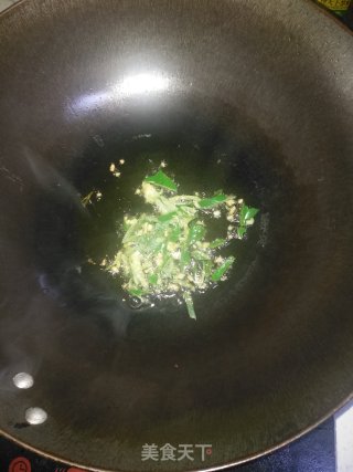 香菇炒油菜的做法步骤：4
