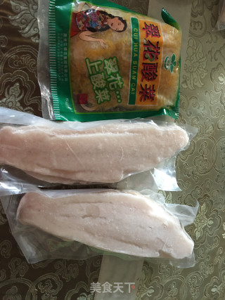 酸菜龙利鱼的做法步骤：1