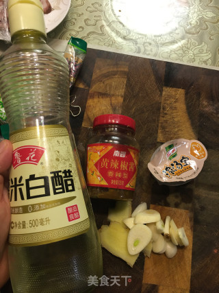 酸菜龙利鱼的做法步骤：2