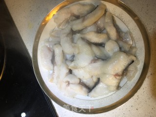 酸菜龙利鱼的做法步骤：4