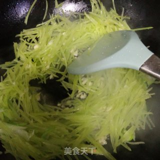 蒜蓉莴苣的做法步骤：5
