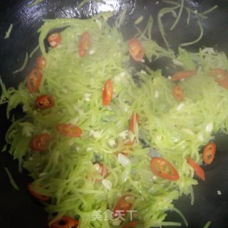 蒜蓉莴苣的做法步骤：6