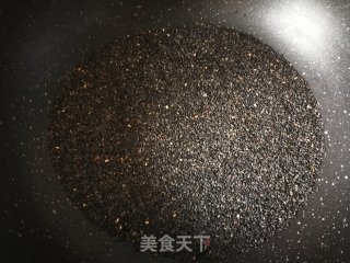自制黑芝麻酱的做法步骤：2