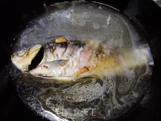 鲫鱼松茸汤的做法步骤：5