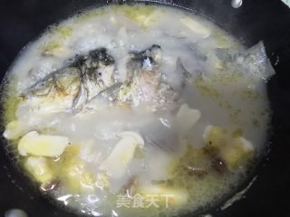 鲫鱼松茸汤的做法步骤：10
