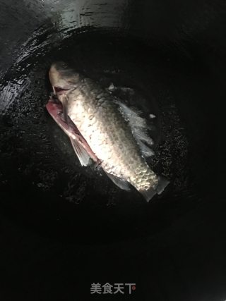 木瓜鲫鱼汤的做法步骤：4